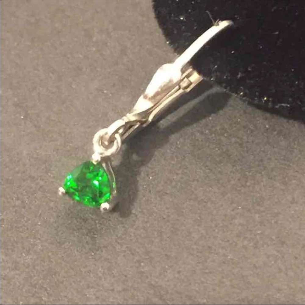 Sterling silver 925 with green emerald CZ.